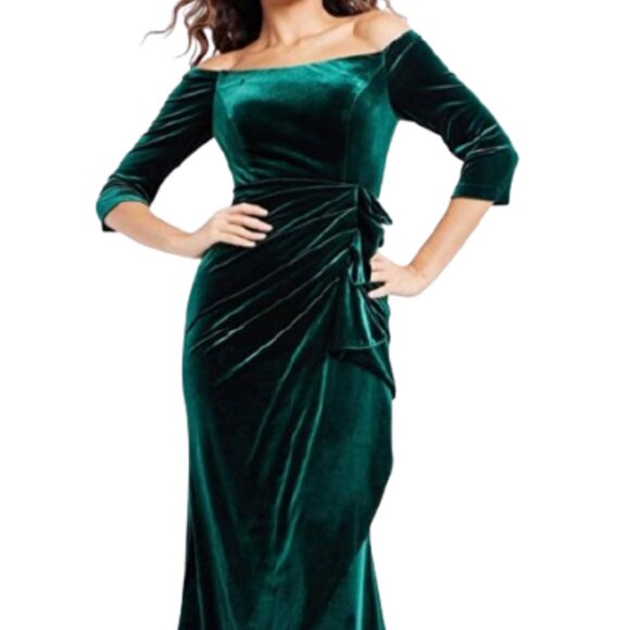 NWT Jovani 36458SC Velvet Formal Gown Emerald Size 14 - Picture 1 of 6